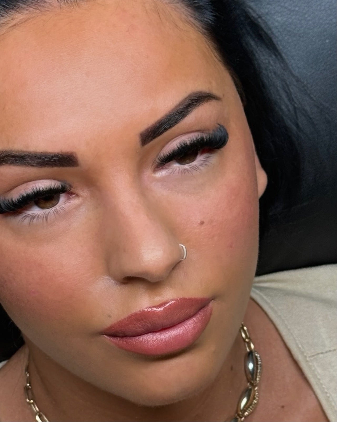 Résultat cils et sourcils The House of Gy